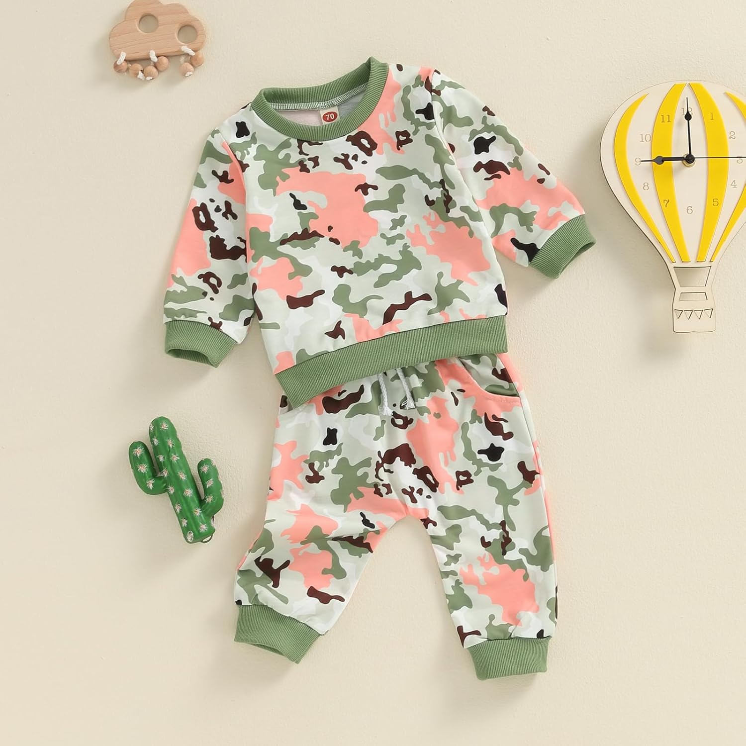 Camo Sweatshirt and Jogger Pants Set for Baby Girls