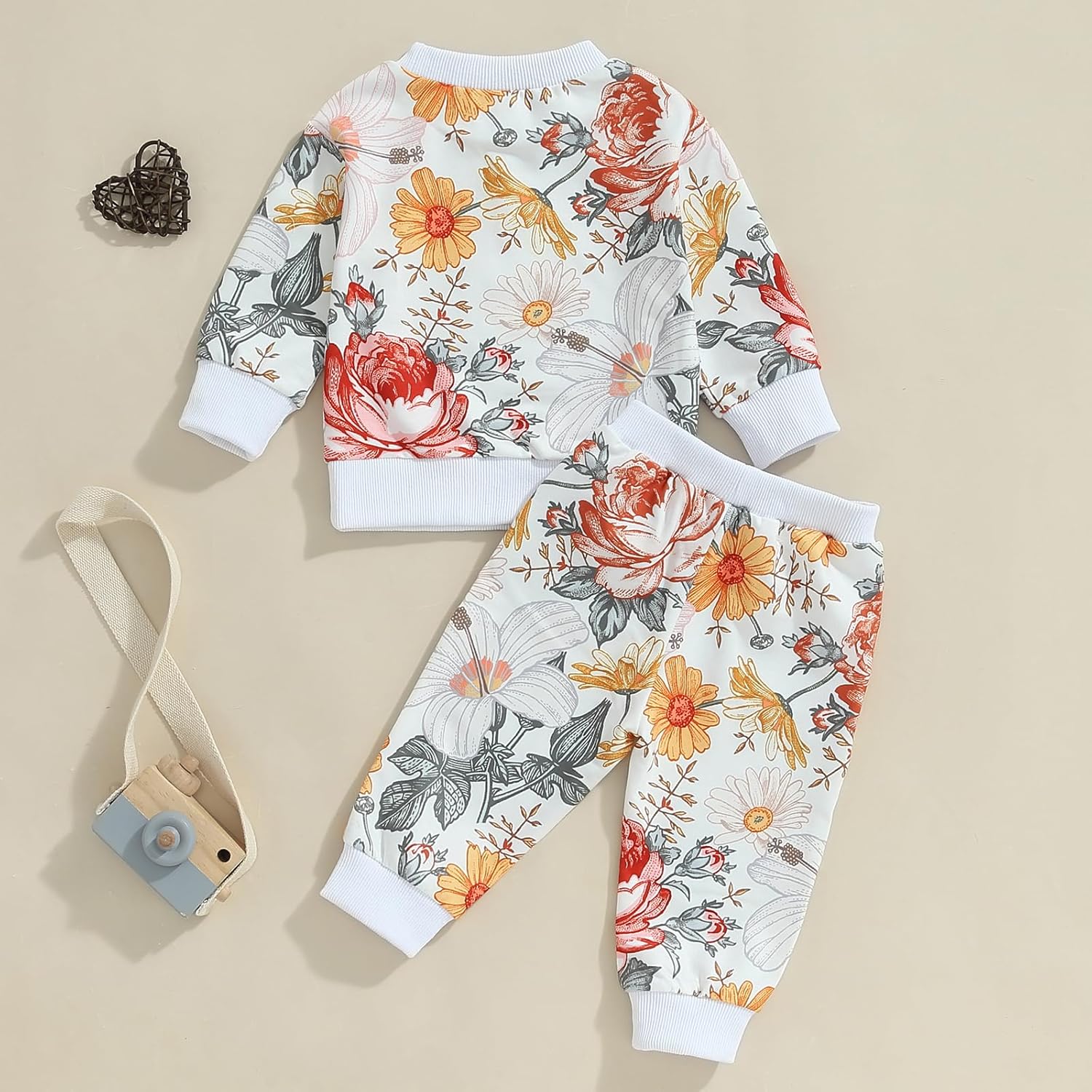 Cute Fall Girls Set with Soft Material and Floral Design