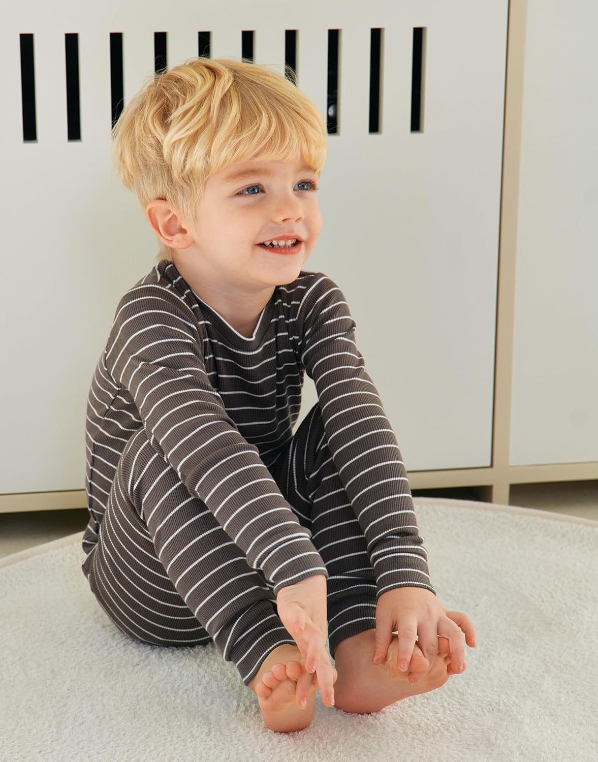Moimoln Ribbed Stripe Pajamas